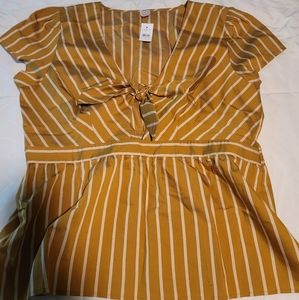 Nwt Loft Peplum Keyhole Top
